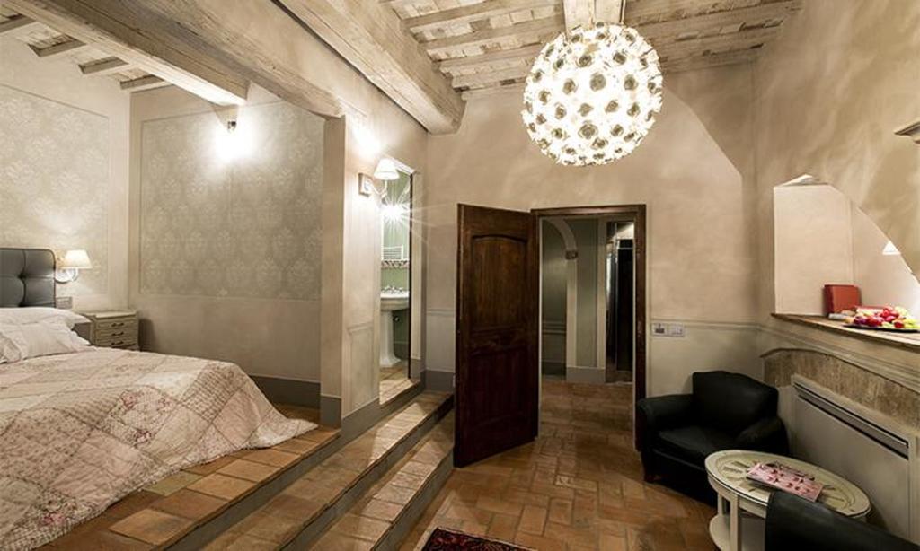 Le Bifore Cortona Rom bilde